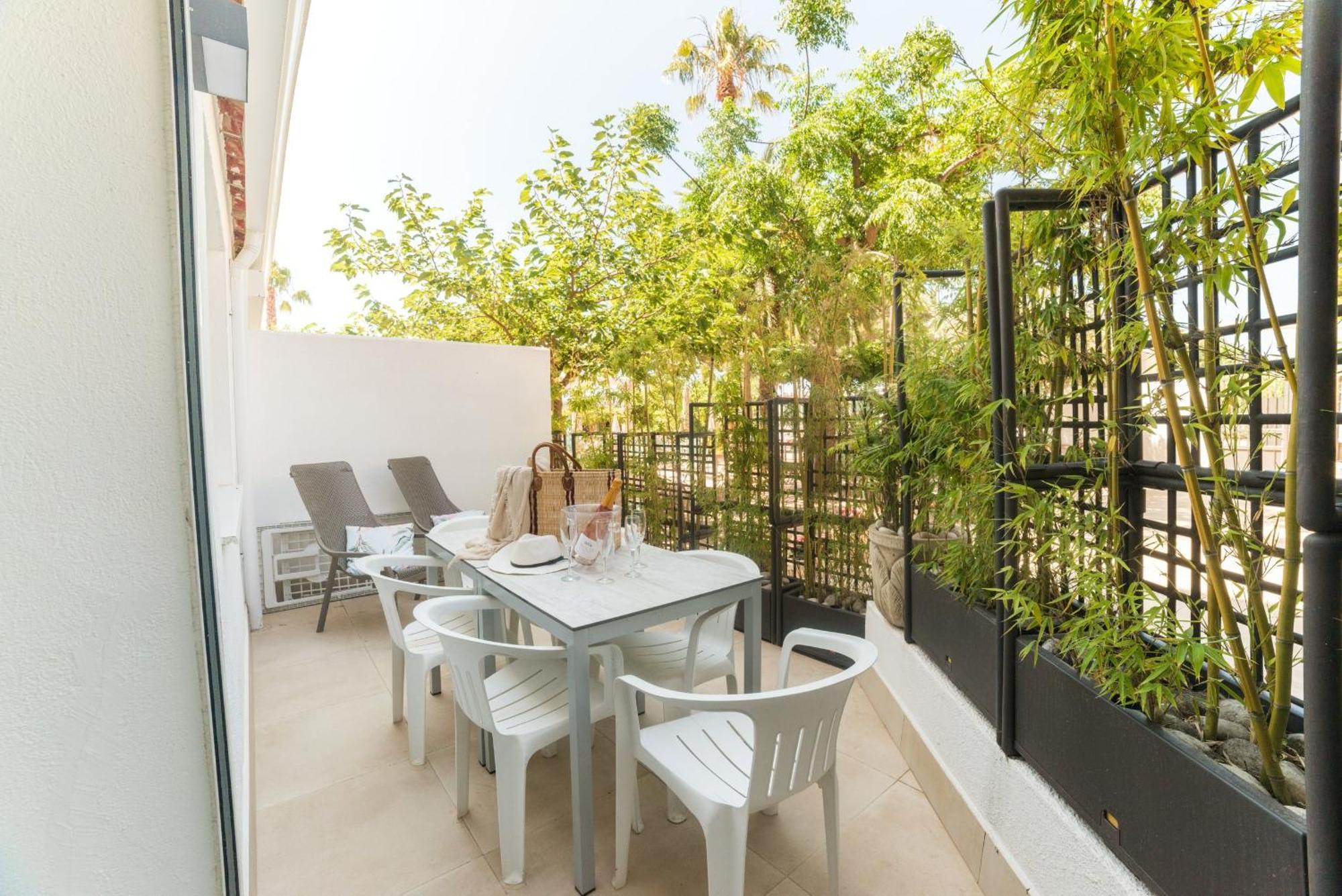 Bamblue Boutique Aparthotel 3*